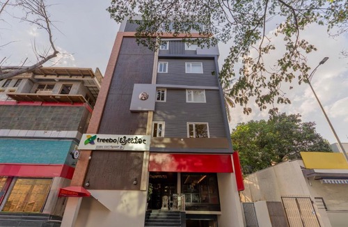 Rajajinagar Hotel | Treebo Global Stay Rajajinagar