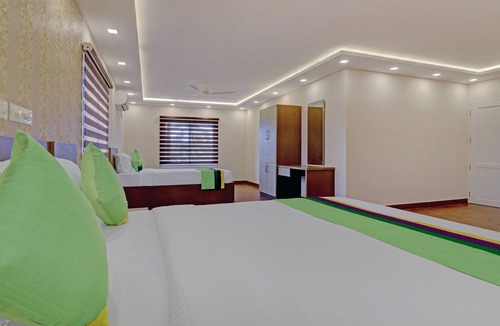 Nedumbassery Hotel | Treebo Golden Terminal, Kochi Airport