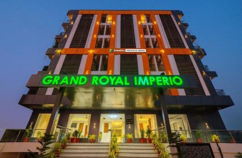 Hinjawadi Hotel | Treebo Grand Royal Imperio, Hinjewadi