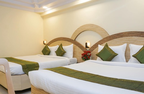 Mahabaleshwar Hotel | Treebo Hillway Inn Main Market