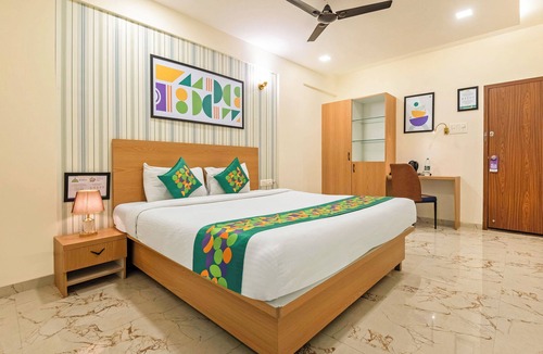 Hinjawadi Hotel | Treebo Iris Executive, Hinjewadi