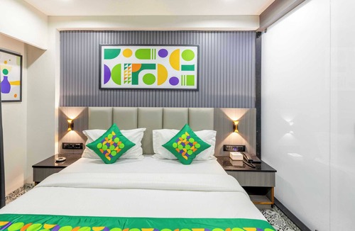 Thaltej Hotel | Treebo KBC