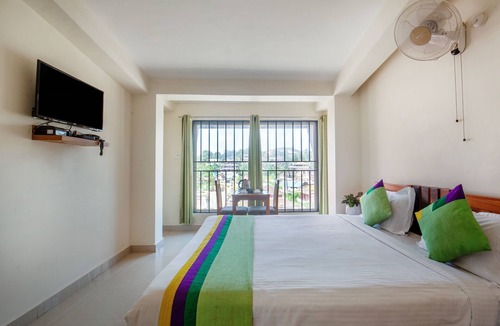 Stuart Hill Hotel | Treebo New Redfern, Madikeri