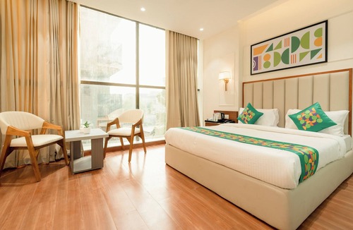 Thaltej Hotel | Treebo Premium Bizz