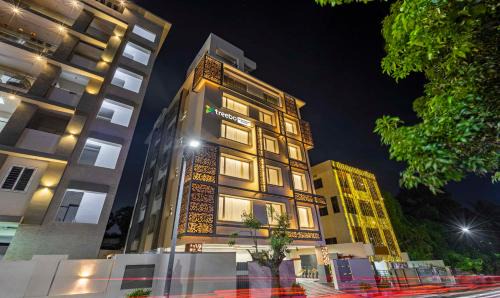 Visakhapatnam Hotel | Treebo Premium Lalitha, RK Beach