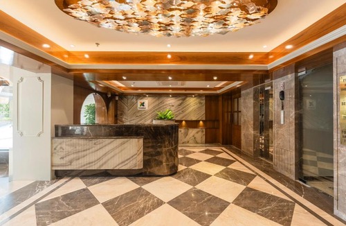 Nagpur Hotel | Treebo Premium Nagpur Automotive Square