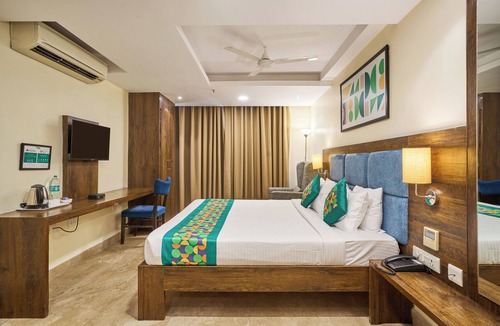 Visakhapatnam Hotel | Treebo Premium PL Grand, Visakhapatnam