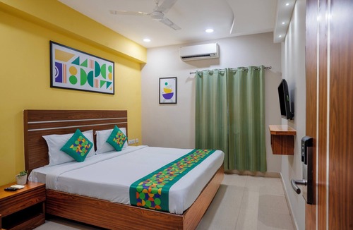 Hyderabad Hotel | Treebo Pride inn Raidurg
