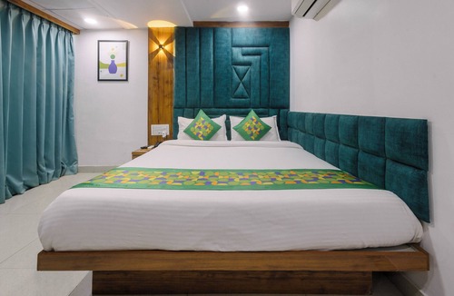 Paldi Hotel | Treebo Prince Plaza