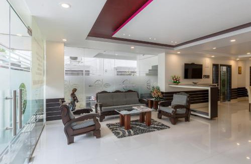 Stage 1 Hotel | Treebo Raj Premier, Indiranagar