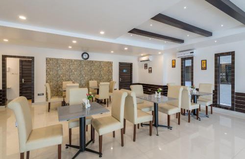 Stage 1 Hotel | Treebo Raj Premier, Indiranagar