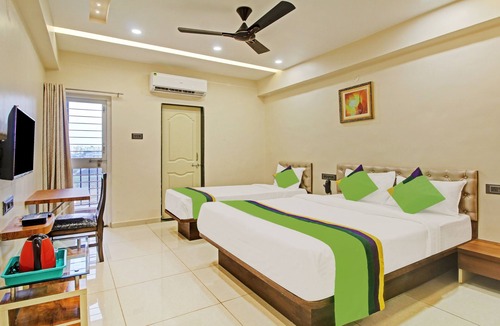 Phase 1 House | Treebo Royal Imperio, Hinjewadi