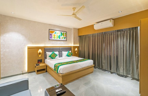 Rajgurunagar Hotel | Treebo Sairadha
