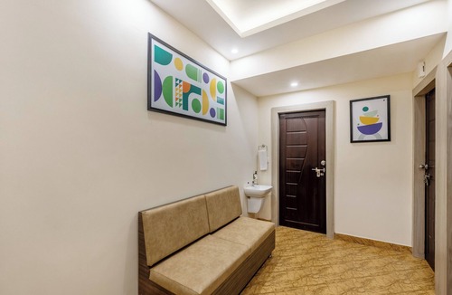 Mangalore Hotel | Treebo Sky City Grand