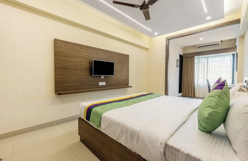 Mangalore Hotel | Treebo Sky City Grand