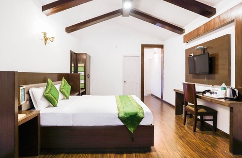 Kandal Hotel | Treebo Skydale Inn & Suites With Mountain View
