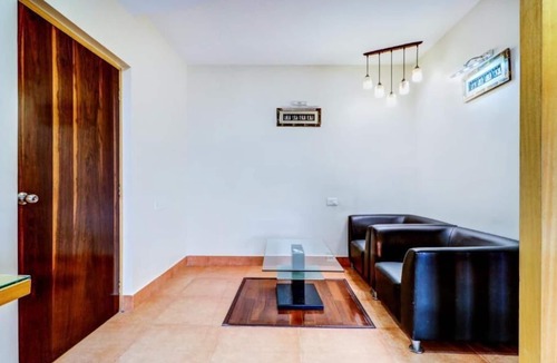 Salt Lake House | Treebo Sreema - 2.5 km From Salt Lake Sector V