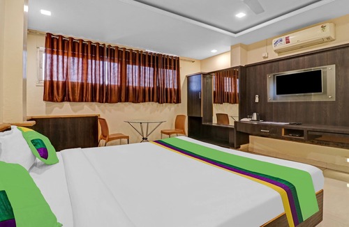 Belagavi Hotel | Treebo Surya Yatri Niwas