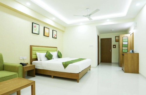 Bommasandra Hotel | Treebo The Galaxy Bommasandra