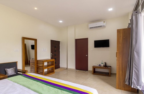 Kakabe Hotel | Treebo The Rove With Swimming Pool