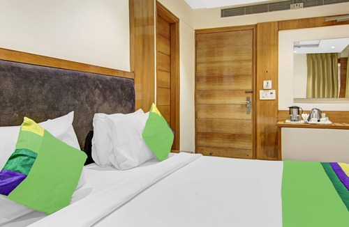 Karol Bagh Hotel | Treebo Trend Hotel Fortuner