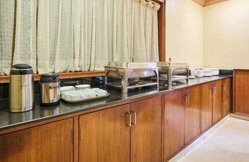 Navrangpura Hotel | Treebo Vice President