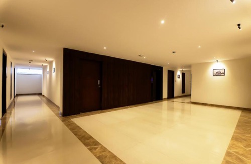 Hubli Hotel | TreeHouse Vedanta Pride