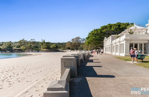 Mosman Apartment | Treetops on Raglan, Steps to Mosman Village