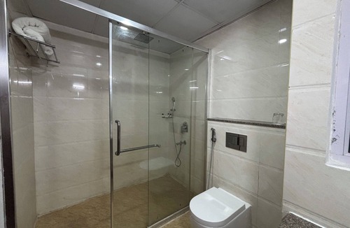 Kurnool Hotel | Triguna Clarks Inn
