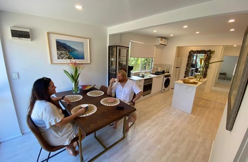 Trinity Beach Cottage | Trinity Beach Oasis-Uncover serenity and sophistication at our beachside.