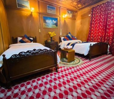 Brein Apartment | Trinity Palace