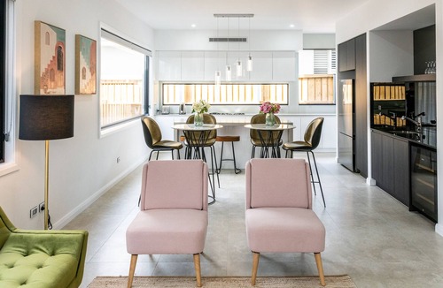 Morisset Park House | Trinity Point Drive: Residence in the heart of Trinity Point with stunning inground swimming pool