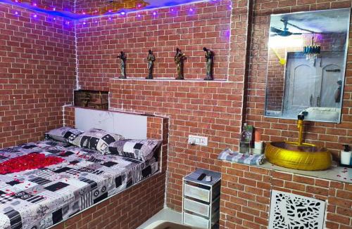 Hyderabad Apartment | Trio rooms for couples & family private stay