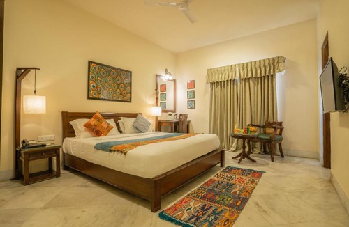 Udaipur City Centre Hotel | Tripli Hotels Shambhu Villas