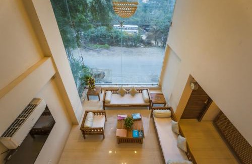 Lake Pichola Hotel | Tripli Hotels WonderCliff