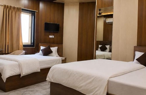 Barsana Hotel | Triveni Hotel And Restaurant