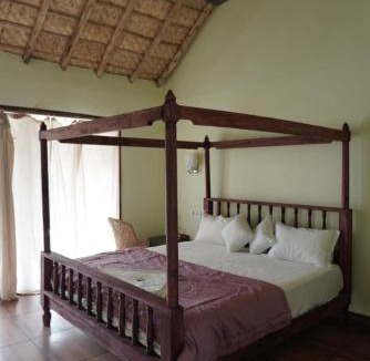 Kamalapur House | Tropical Hampi