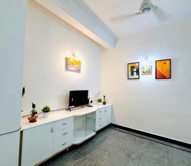 Koramangala Apartment | Trove Villa Koramangala, HSR - BTM 1BHK - Carnberry