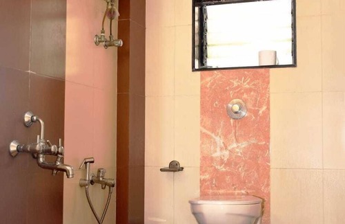 Kandivali East House | Tulsi Home Stay