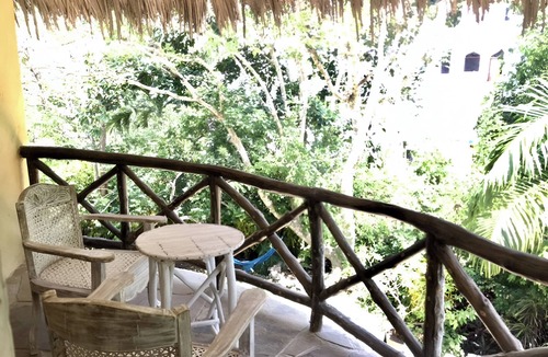 Galu Villa | Tulua House: 4 Bedroom Villa on Galu Beach