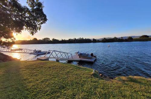 South Murwillumbah House | Tweed River Waterfront Cottage