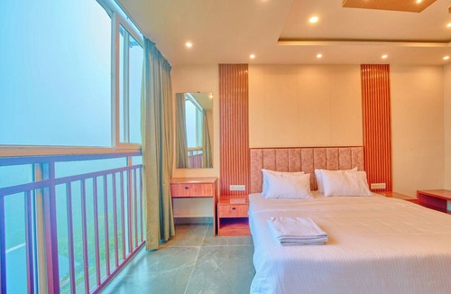 Elappara Hotel | Twinridge Heights Vagamon by VOYE HOMES