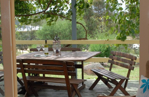 Ballandean Cottage | Twisted Gum Vineyard Cottage