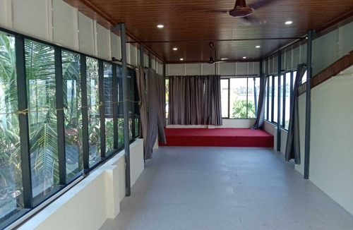 Vypin Villa | Two bedroom Villa overlooking Kzuhuppilly Beach