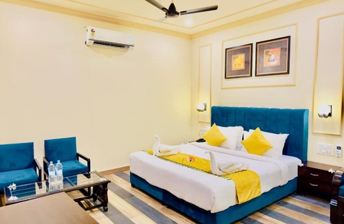 Udaipur Hotel | Udai Valley Resort -in lapse of ARAVALI Mountains