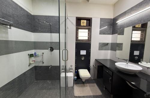 Ahmedabad House | Ultra-Luxurious 3BHK 1st Floor of bungalow