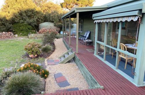 The Honeysuckles House | Unbeatable Beach Front Access 40m - Star Tour Option