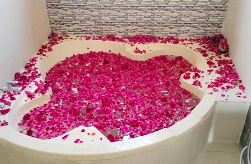 Morbi Apartment | Unique Couple Friendly Hotel
