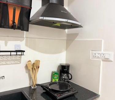 Marathahalli Apartment | Urban Comfort Fully Furnished 1BHK