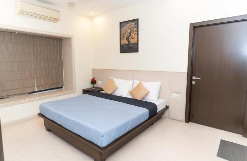 Ballygunge Apartment | Urban Luxe by JadeCaps Nr Birla Mandir3BHK